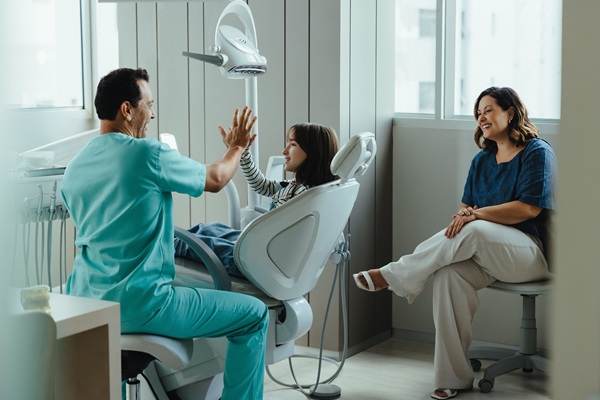A Family Dentist&#    ;s Guide To Recovering From Tooth Extraction